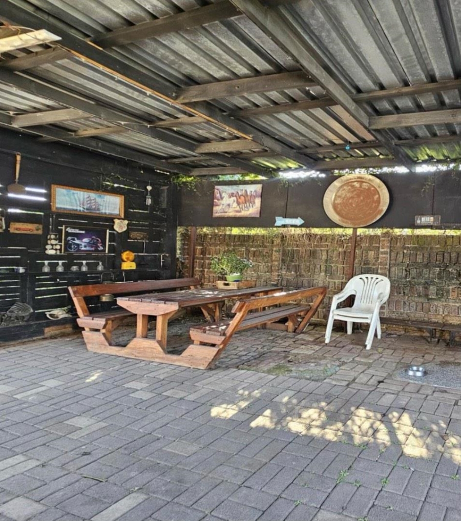 6 Bedroom Property for Sale in Brits North West